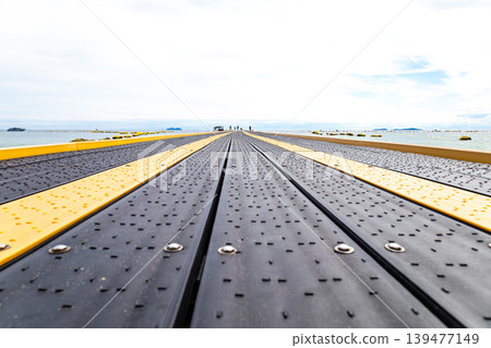 Blue sea and floating pier 139477149