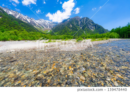 [Spectacular Scenery] Early Summer in Kamikochi: The lush greenery of the Hotaka mountain range and the Azusa River [Nagano Prefecture] 139478440