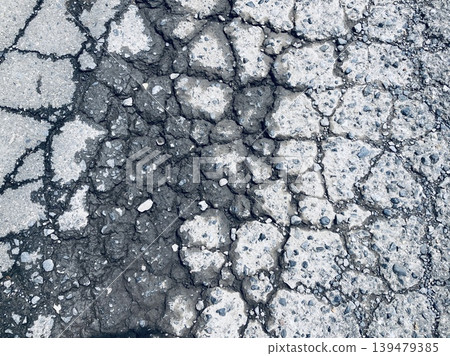 Cracked ground 139479385