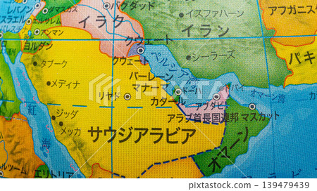 全球範圍內的中東地區和沙烏地阿拉伯 139479439