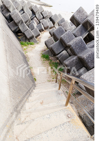 Angular tetrapods at Uozumi Fishing Port in Akashi City (Hyogo Prefecture) 139479489
