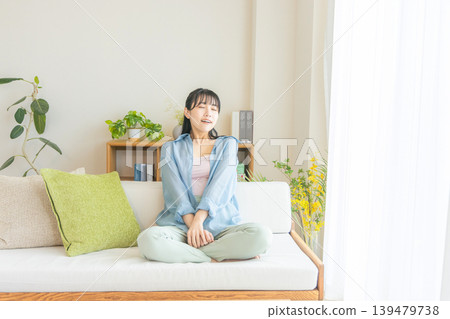 在家放鬆一個的少婦 139479738