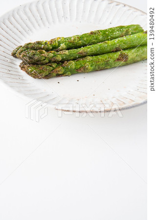 Deep-fried asparagus 139480492