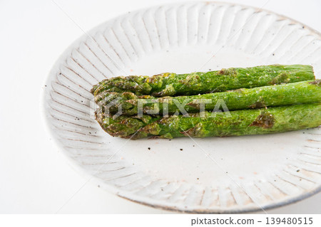 Deep-fried asparagus Deep-fried asparagus 139480515