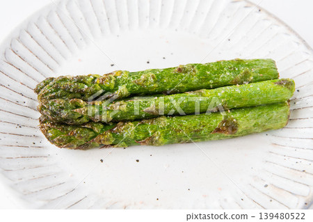 Deep-fried asparagus Deep-fried asparagus 139480522