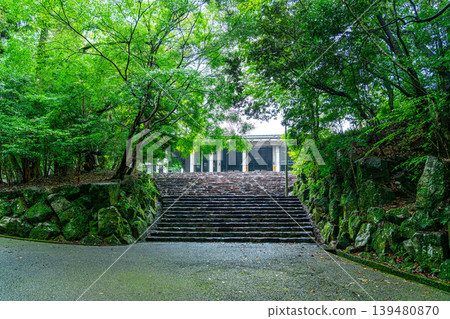 【三重縣】神宮司廳位於伊勢神宮內,周圍自然風光優美。 【三重縣】神宮司廳位於伊勢神宮內,周圍自然風光優美。 139480870