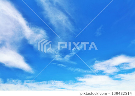 秋天天空和雲彩 139482514