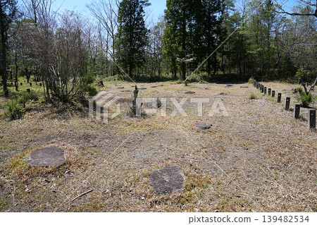 滋賀縣甲賀市信樂宮僧舍遺址（大野地區）（春季） 139482534