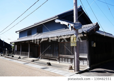 Shiga Prefecture, Koka City, Tokaido Road, Tsuchiyama-juku, Site of the Tsuchiyama-juku Honjin (view from the east) (Spring) Shiga Prefecture, Koka City, Tokaido Road, Tsuchiyama-juku, Site of the Tsuchiyama-juku Honjin (view from the east) (Spring) 139482551