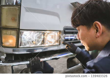 40多歲的工人 40多歲的工人 139483326