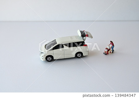 福利車輛和輪椅:護理圖片 福利車輛和輪椅:護理圖片 139484347