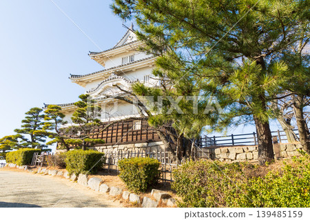 Marugame Castle, one of Japan's Top 100 Castles, in winter in Marugame City, Kagawa Prefecture. 139485159