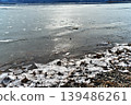 Lake Suwa is frozen over. 139486261