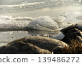 Lake Suwa is frozen over. 139486272