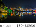 越南沙巴湖：燈光倒映，美不勝收。 139486930