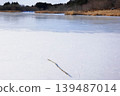 lake frozen 139487014