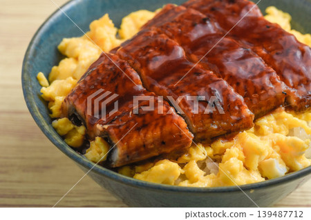 Eel and egg rice bowl Eel and egg rice bowl 139487712