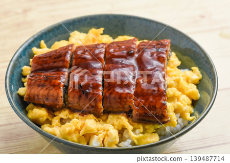 Eel and egg rice bowl Eel and egg rice bowl 139487714
