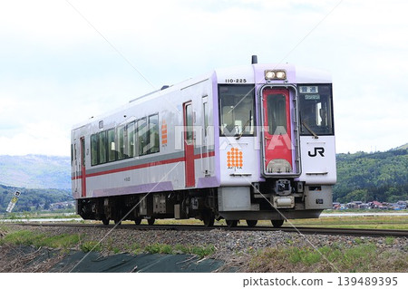 [JR東日本] KiHa 110系列200型～秋田接力～（飯山線：戸裡野澤溫泉～信濃平） 139489395
