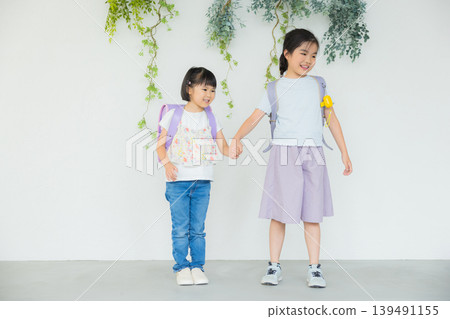 elementary school girl elementary school girl 139491155