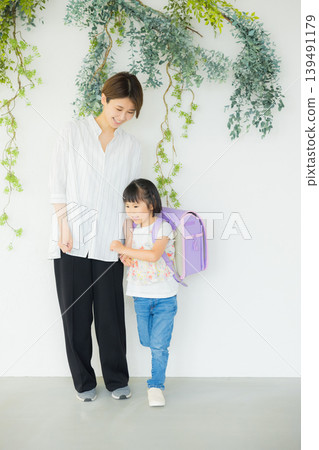 小學女生 139491179