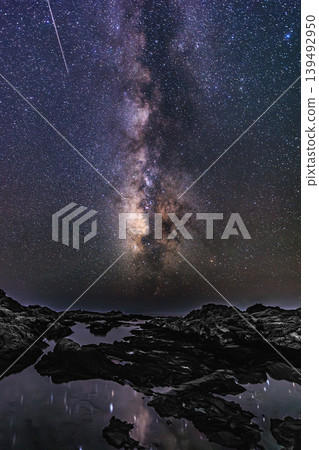 The fantastical Milky Way adorns the coast of Yakushima Island. The fantastical Milky Way adorns the coast of Yakushima Island. 139492950