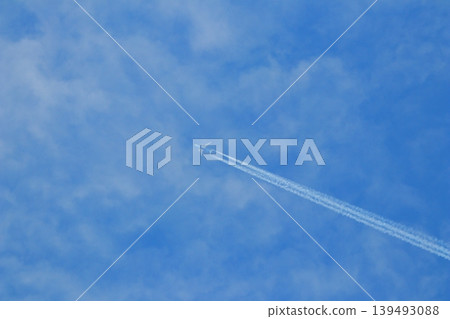 Airplane cloud and blue sky Airplane cloud and blue sky 139493088