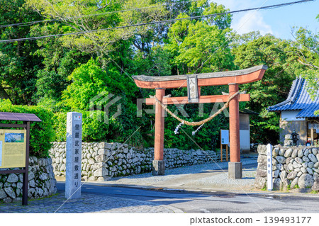Early summer in the samurai residences street at Satofumoto, Satofumoto Hachiman Shrine, Satsumasendai City, Kagoshima Prefecture Early summer in the samurai residences street at Satofumoto, Satofumoto Hachiman Shrine, Satsumasendai City, Kagoshima Prefecture 139493177