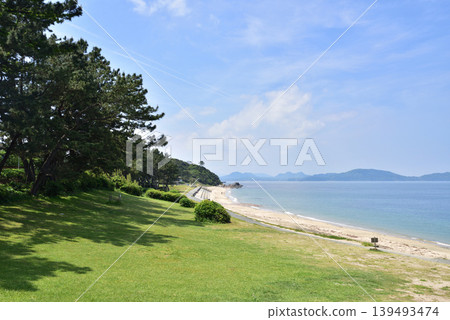 Coastal scenery of Shikanoshima Island, Higashi Ward, Fukuoka City: The beach in front of Kyukamura (holiday village), Shimogahama Beach. 139493474