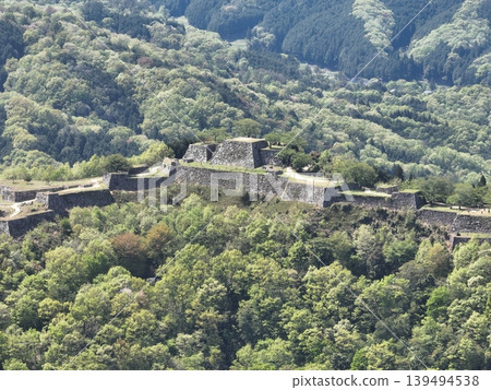 從武田城遺址眺望兵庫縣 從武田城遺址眺望兵庫縣 139494538