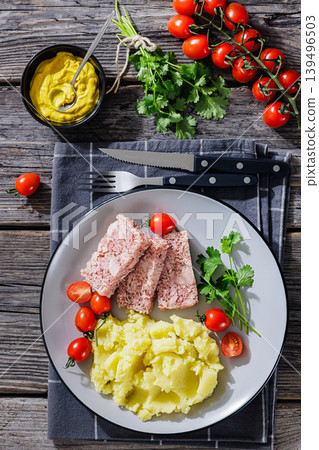 Slices of classic head cheese with mashed potatoes Slices of classic head cheese with mashed potatoes 139496503