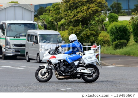 巡邏的警用摩托車圖片 巡邏的警用摩托車圖片 139496607