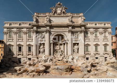 View of Trevi Fountain in Rome, Italy 139498073