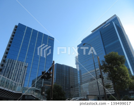 建築物中的天空 建築物中的天空 139499017