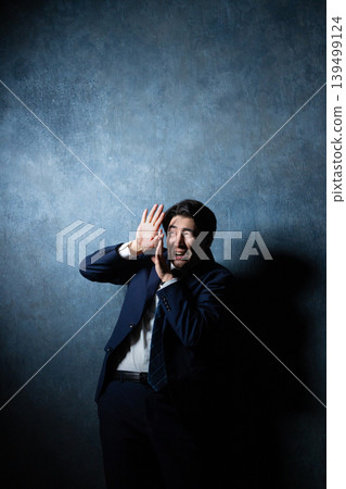 Businessman wearing a suit Businessman wearing a suit 139499124