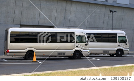 Microbus image Microbus image 139500127