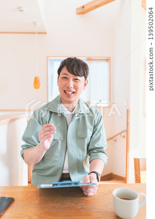 40多歲的工人 40多歲的工人 139502064