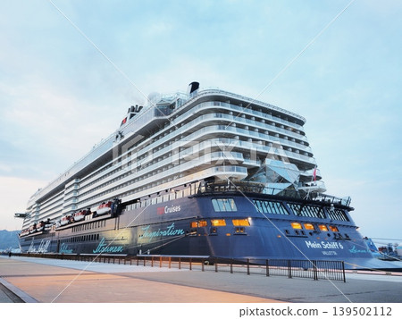 Shizuoka Prefecture, Shimizu Port, Main Shift 6, April Shizuoka Prefecture, Shimizu Port, Main Shift 6, April 139502112
