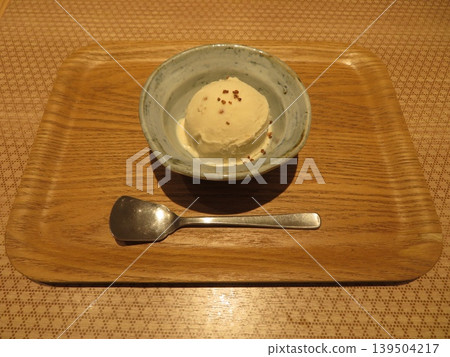冰淇淋 139504217