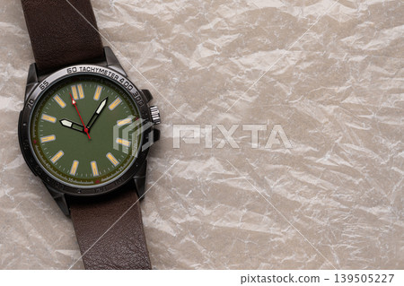 Men wrist watch green dial 139505227