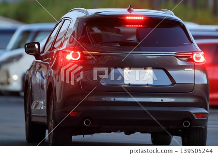 汽車尾燈圖片 汽車尾燈圖片 139505244
