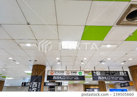 福岡縣福岡市中央區地鐵機場線天神站西檢票口附近 139505660