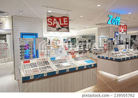 福岡縣福岡市中央區 Zoff 福岡 Parco 店 福岡縣福岡市中央區 Zoff 福岡 Parco 店 139505762