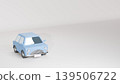 白色背景上停著一輛藍色汽車 139506722
