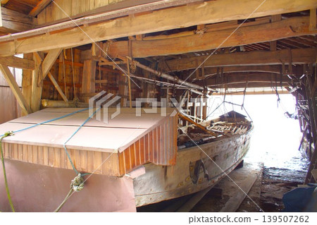 Scenery of the Tango Peninsula: Townscape of Ine (boat storage area for boathouses) Scenery of the Tango Peninsula: Townscape of Ine (boat storage area for boathouses) 139507262