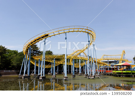 A clear day at Kazoji Amusement Park A clear day at Kazoji Amusement Park 139508200