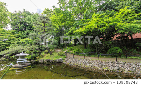 初夏時節,我們的花園 初夏時節,我們的花園 139508748