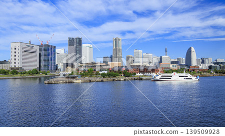 Minato Mirai seen from the large pier Minato Mirai seen from the large pier 139509928