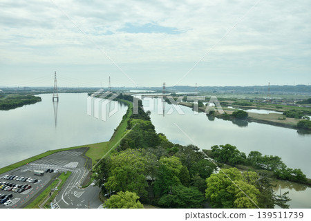 View of the Nagara River and Ibi River from the observation tower at Kiso Sansen Park (Kaizu City, Gifu Prefecture) View of the Nagara River and Ibi River from the observation tower at Kiso Sansen Park (Kaizu City, Gifu Prefecture) 139511739