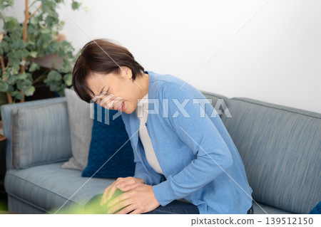女性，膝骨關節炎 139512150